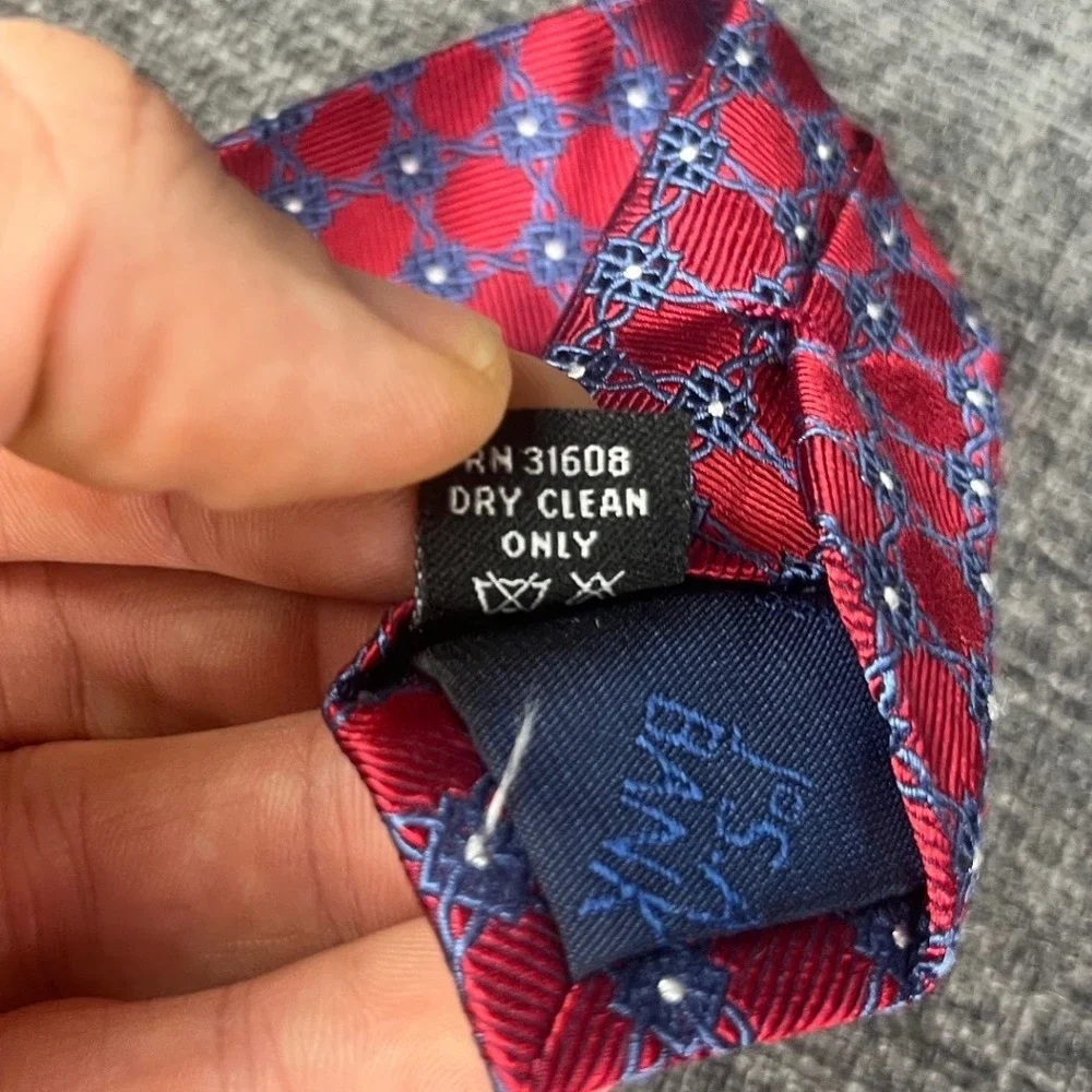 Jos. A. Bank Executive Collection Red Blue Geometric Silk Necktie 3.25